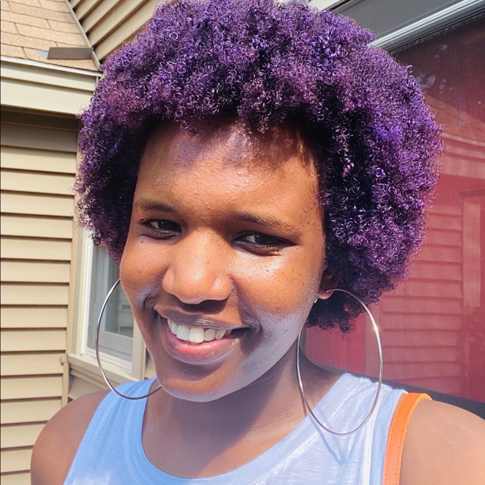 Meet your Posher, Ange